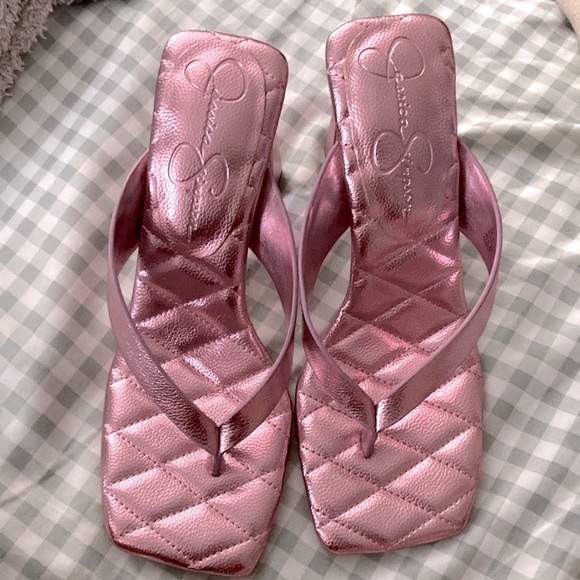 NWOT Jessica Simpson metallic triangle heel mules sandals - Picture 4 of 7